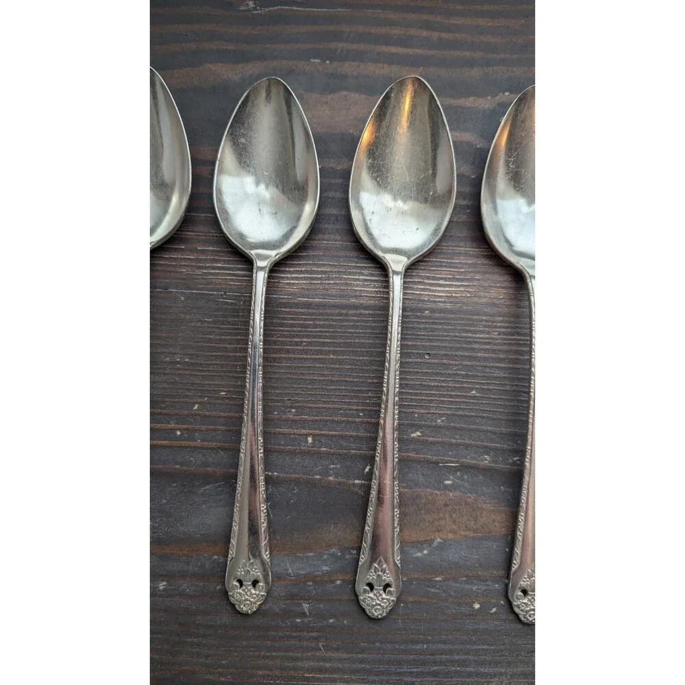 LOVELY LADY Pattern HOLMES & EDWARDS Silver-plate 7x Spoons Flatware